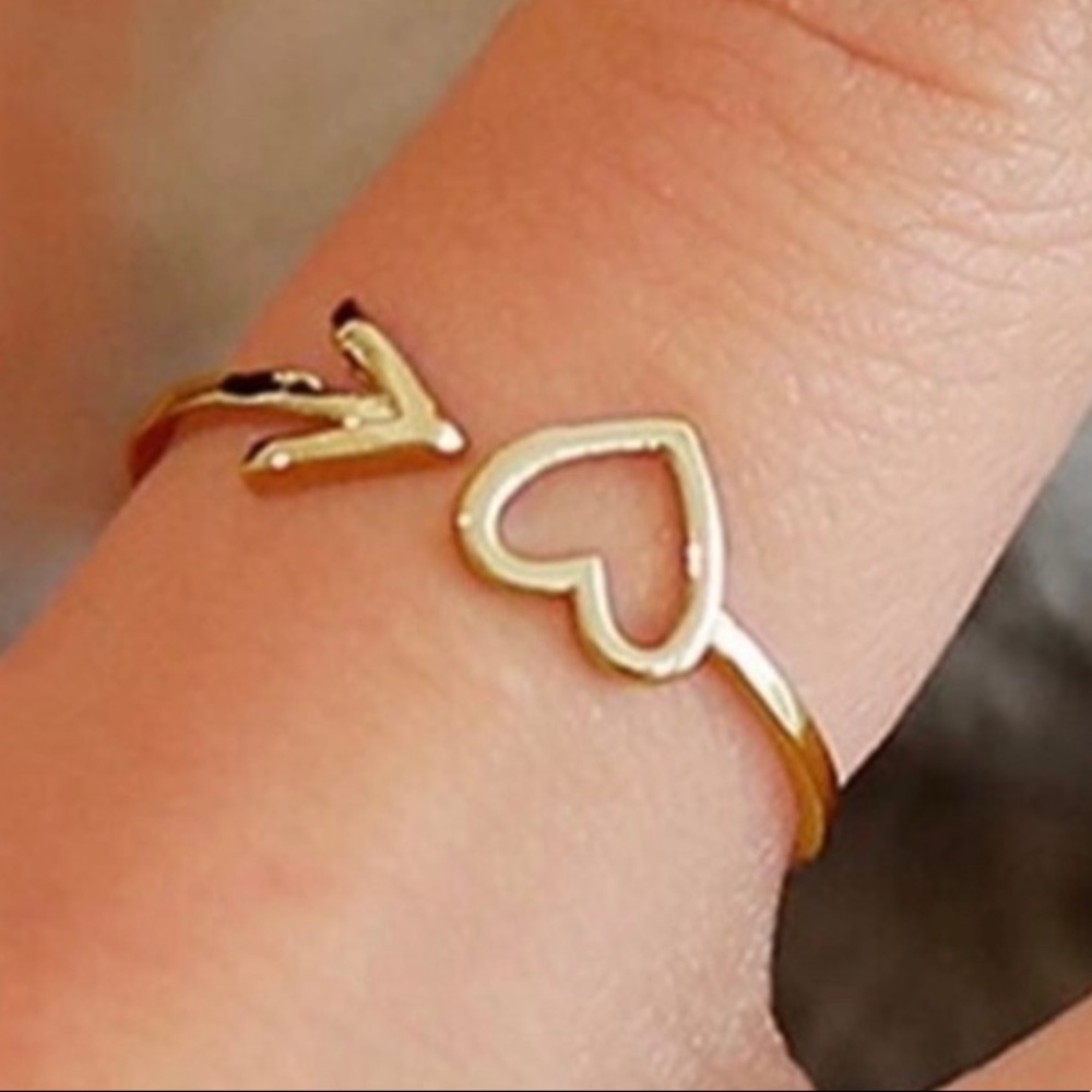 ❤️Dainty Heart & arrow adjustable ring❤️